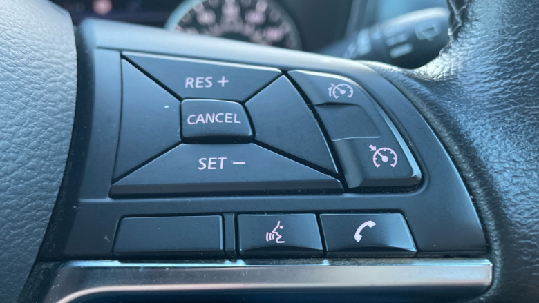 Nissan Juke 1.0 DiG-T 114 N-Connecta 5dr Petrol Hatchback